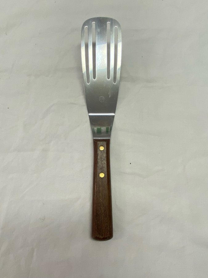 Vintage Vinklad Stekspade Karlsson  Nilsson KN 285 cm Rostfritt Handtag i Trä