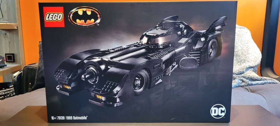 LEGO DC "76139 - 1989 Batmobile™" (NY  OÖPPNAD)