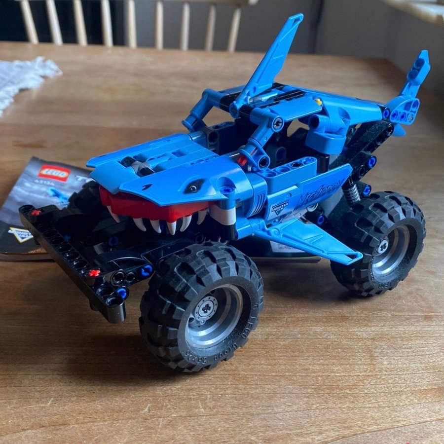 Lego Technic 42134 Monster Jam Megalodon