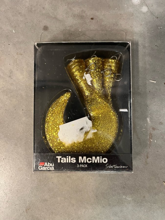 Mc Mio tails