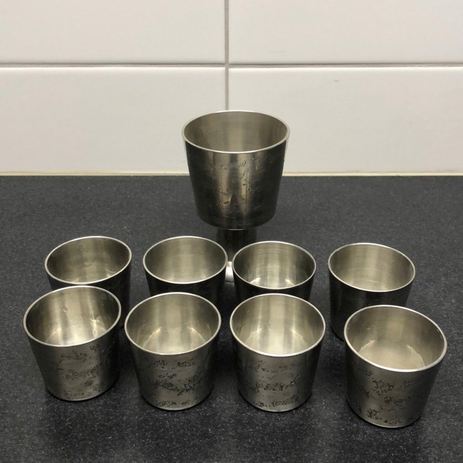 S. Skurdal Pewter 8 st snapsglas