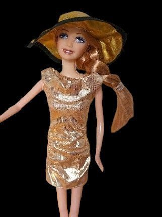 Barbie docka i KLÄNNING + HATT + SKOR till Barbiedocka docka kort klänning Guld