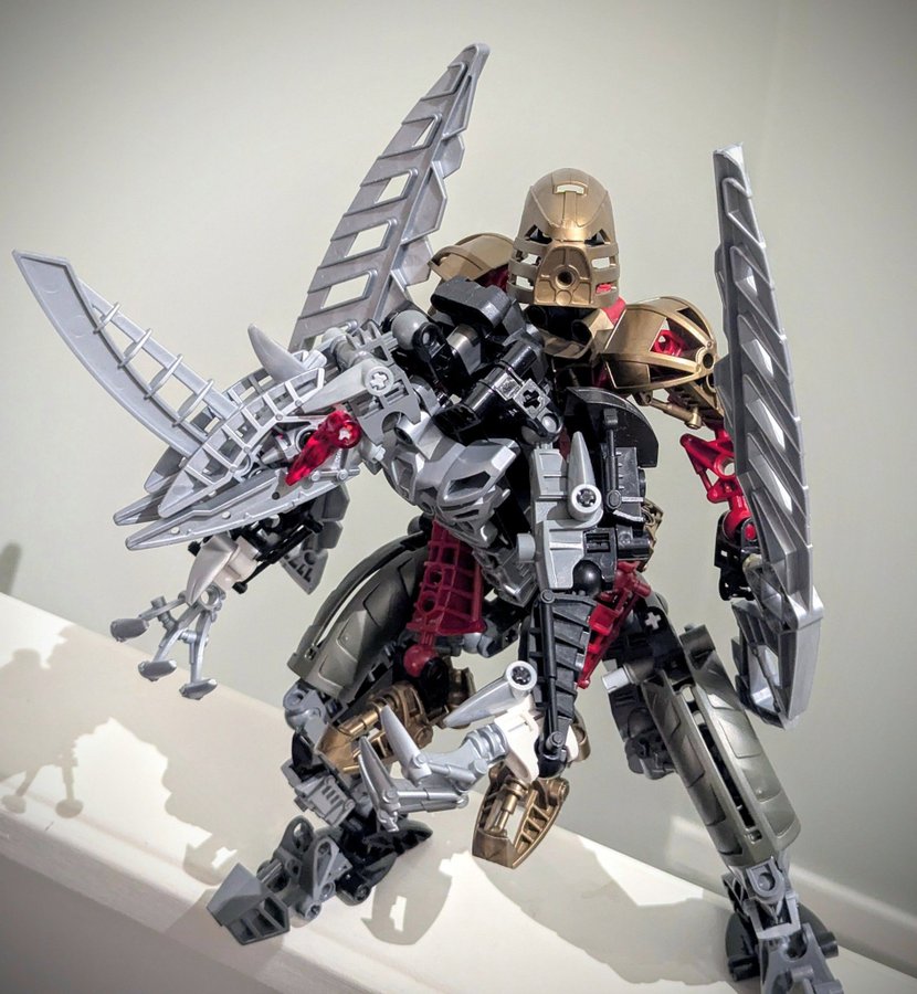 Lego Bionicle 8811- Toa Lhikan  Kikanalo