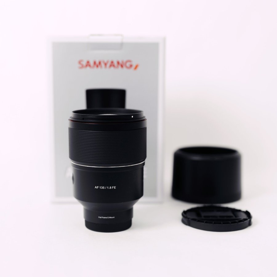 Samyang AF 135mm f/1.8 FE Objektiv för Sony (Nypris: 9995 kr) - 1 KR!