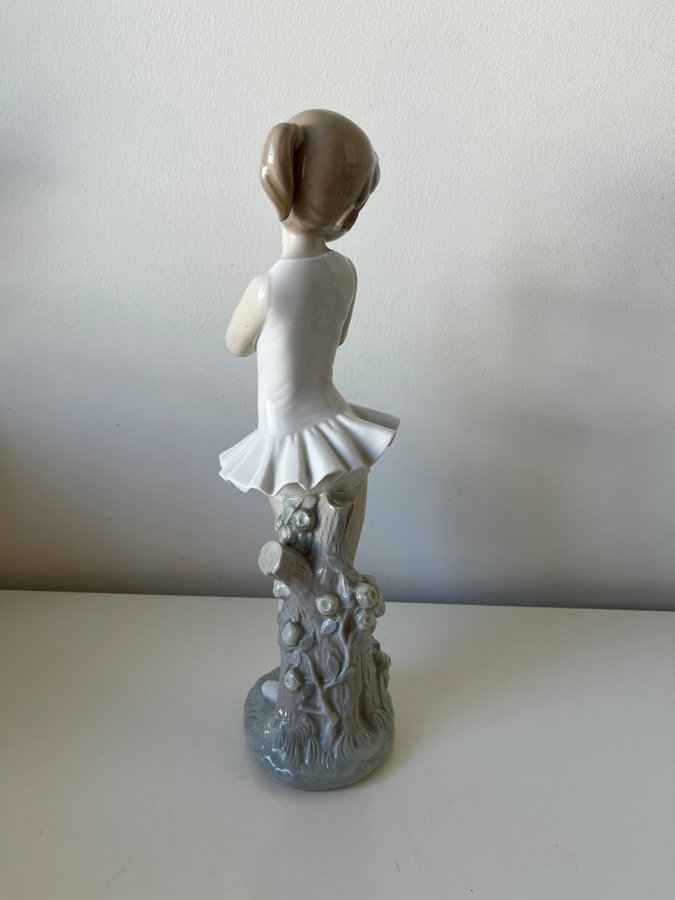 NAO FIGURIN BALLERINA