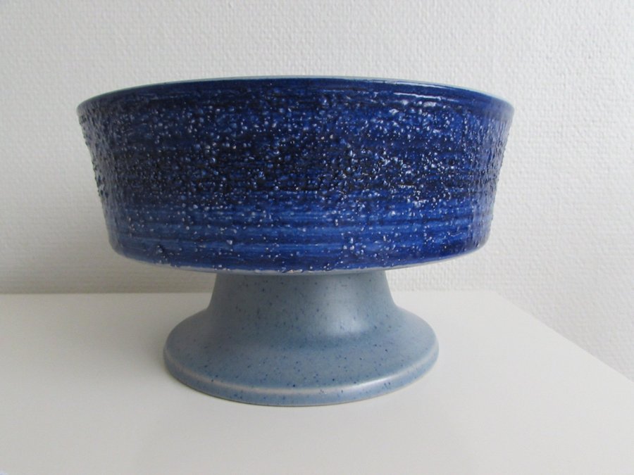 Göran Andersson Upsala-Ekeby UE 7059 G blå skål stengods footed bowl 1960-tal