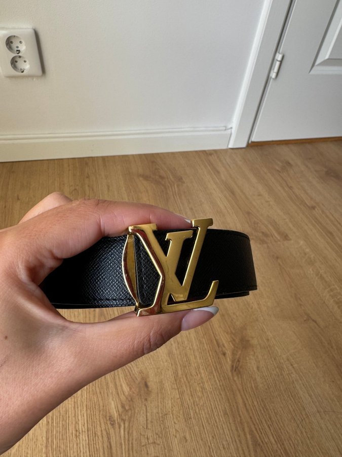 Louis Vuitton LV Initials 30MM Reversible Belt