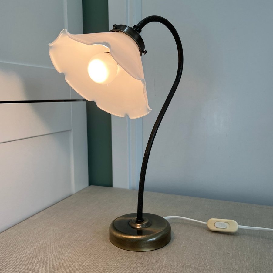 Skomakarlampa Mässing Swirl Sänglampa Lampa Kupa Vintage Retrolampa Deco