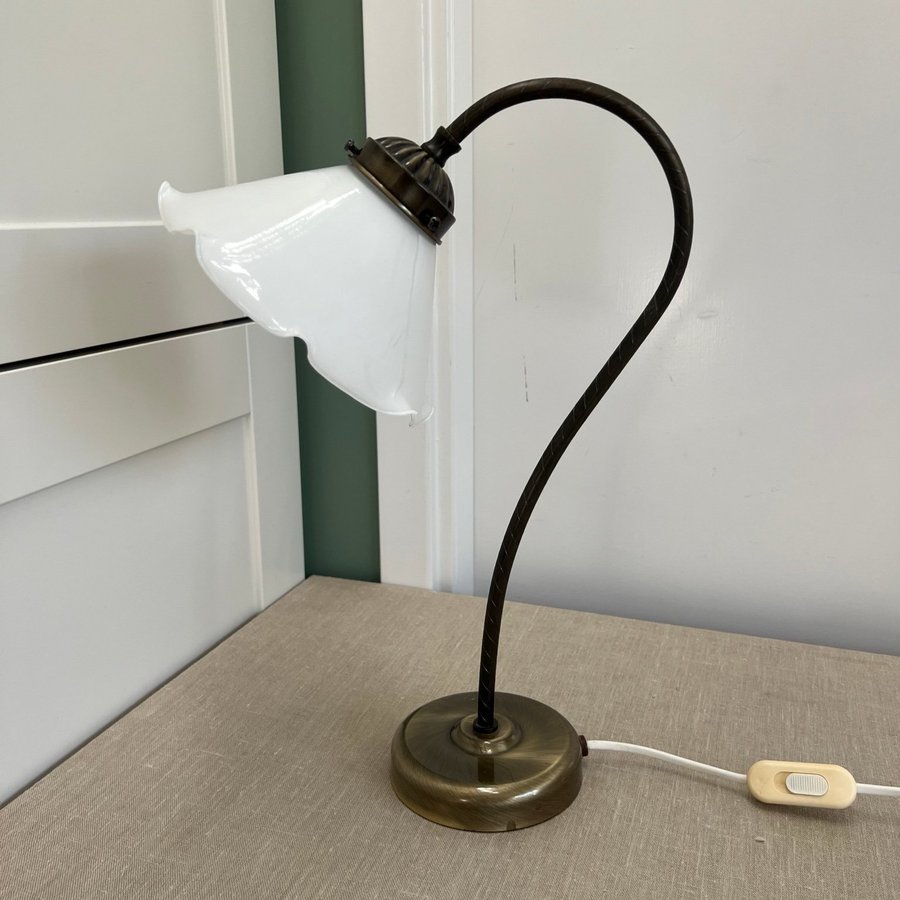 Skomakarlampa Mässing Swirl Sänglampa Lampa Kupa Vintage Retrolampa Deco