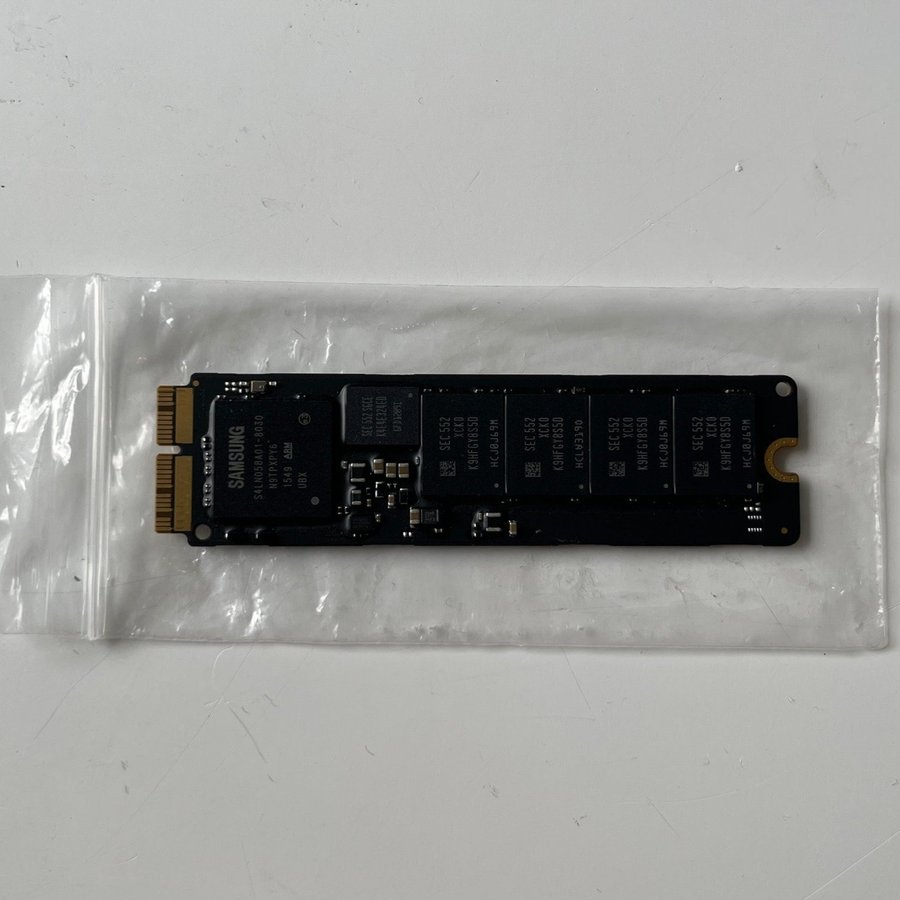 Original Apple M2 SSD 256GB PCI Express 30 x4 från MacBook Air Pro