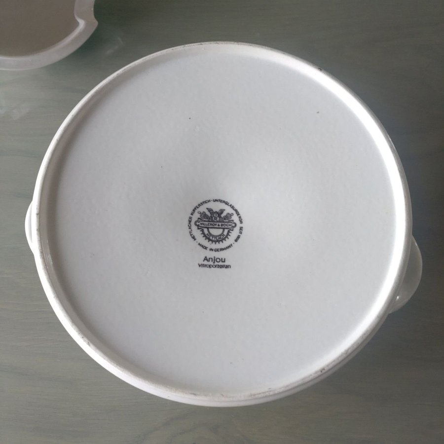 Villeroy  Boch Anjou Soppterrin med lock