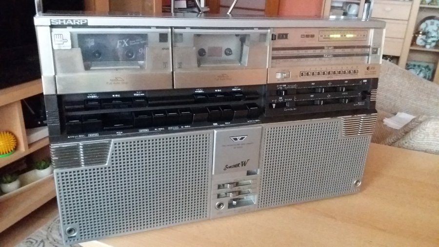 SHARP GF 808 S FM/FM stereo /AM radio cassette