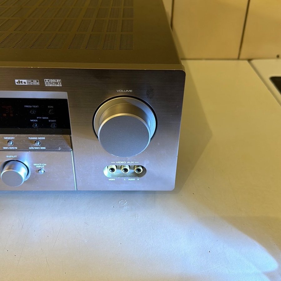 Yamaha RX-V457 AV-receiver