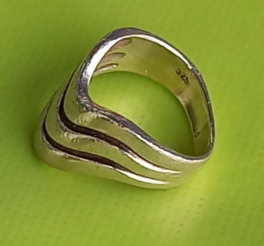 Handtillverkad ring 925 Sterlingsilver storlek ca. 17.5 mm