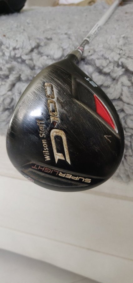 Wilson Staff D-200 Super Light 21°