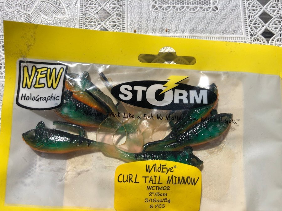 Storm jiggar Curl tail minnow 5 cm 5 gram, 6 stycken, abborre look alike