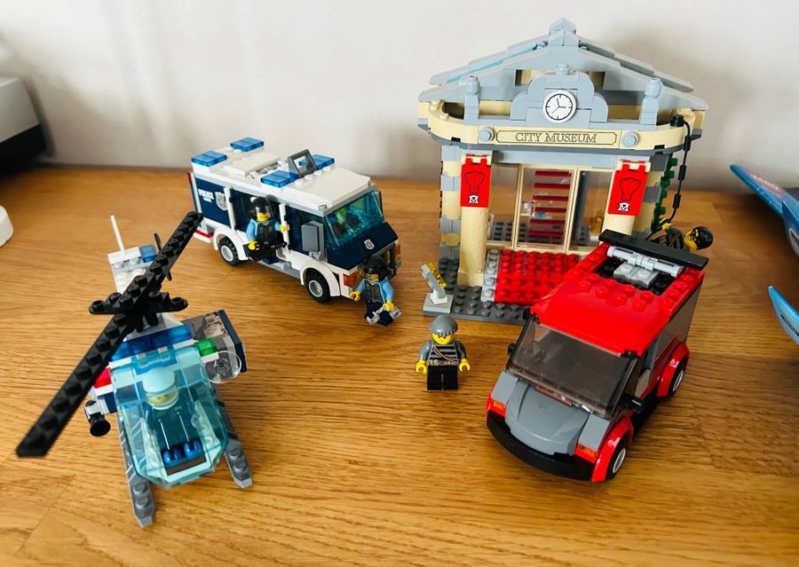 LEGO City 60008 Museum Breakin