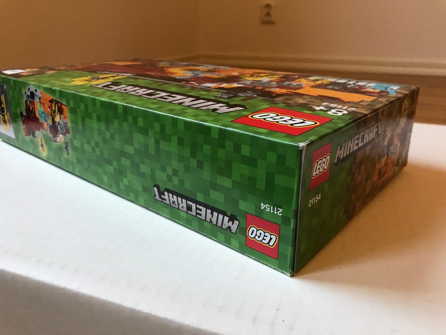 Lego Minecraft 21154 - NYTT! OANVÄNT! - JULKLAPPSTIPS