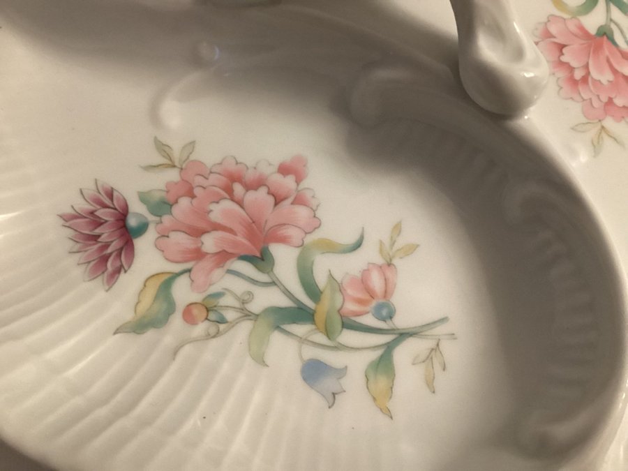 Fantastisk Limoges Porcelaine Sologne kakfat, fackindelad, , mästerligt arbete