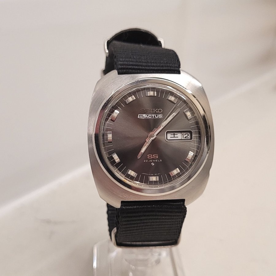 Servad vintage SEIKO 5 Actus SS - 38mm