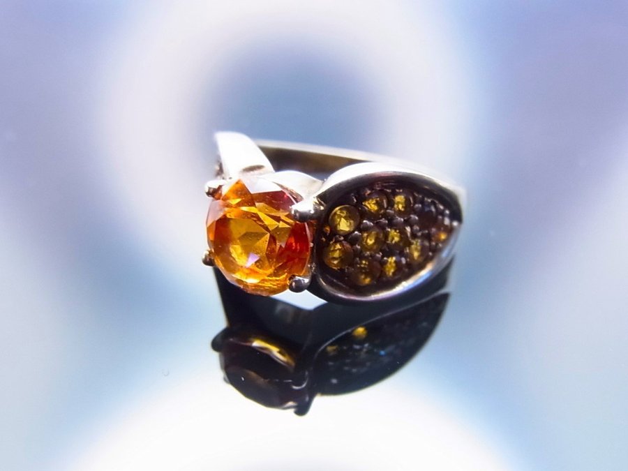 DESIGNER MADEIRA CITRINE 3 Karat