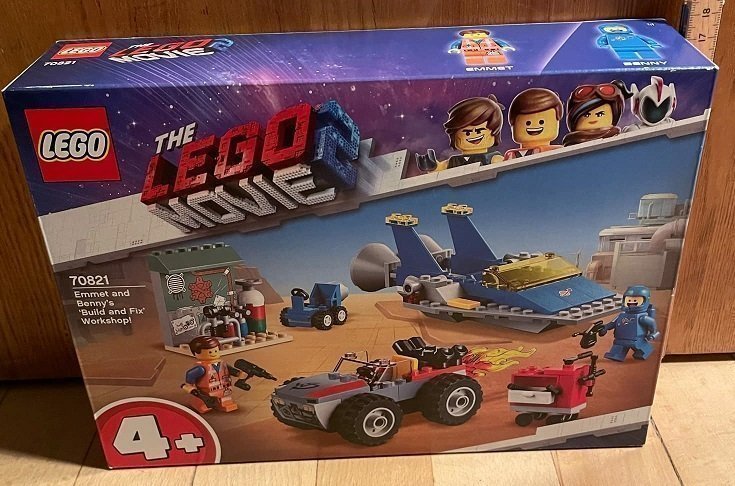 LEGO The Lego Movie 2 70821 Emmet og Bennys Bygge- og Reparationsværksted