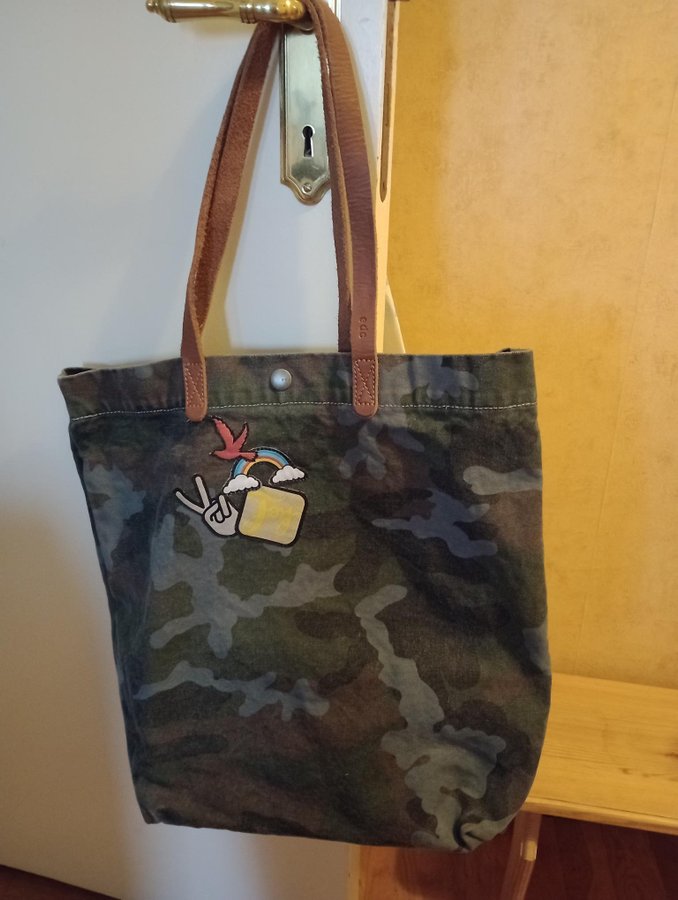 edc kamouflagefärgad Tote bag med läderhandtag