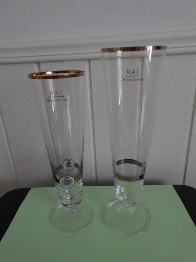 WARSTEINER 2 x 12 st ölglas 0,3l/0,4l + 4 st ölglas 0,25l + ölunderlägg, m. m.