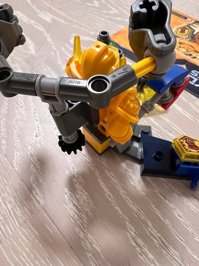 Ultimate Axl, LEGO NEXO KNIGHTS 70336