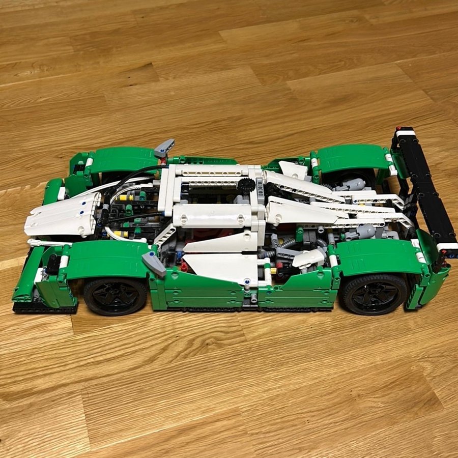 LEGO Technic 42039 - Supercar