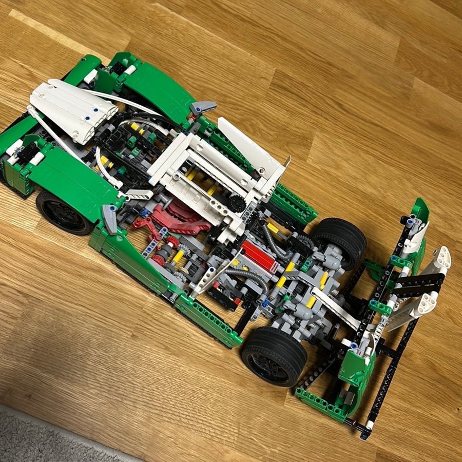 LEGO Technic 42039 - Supercar