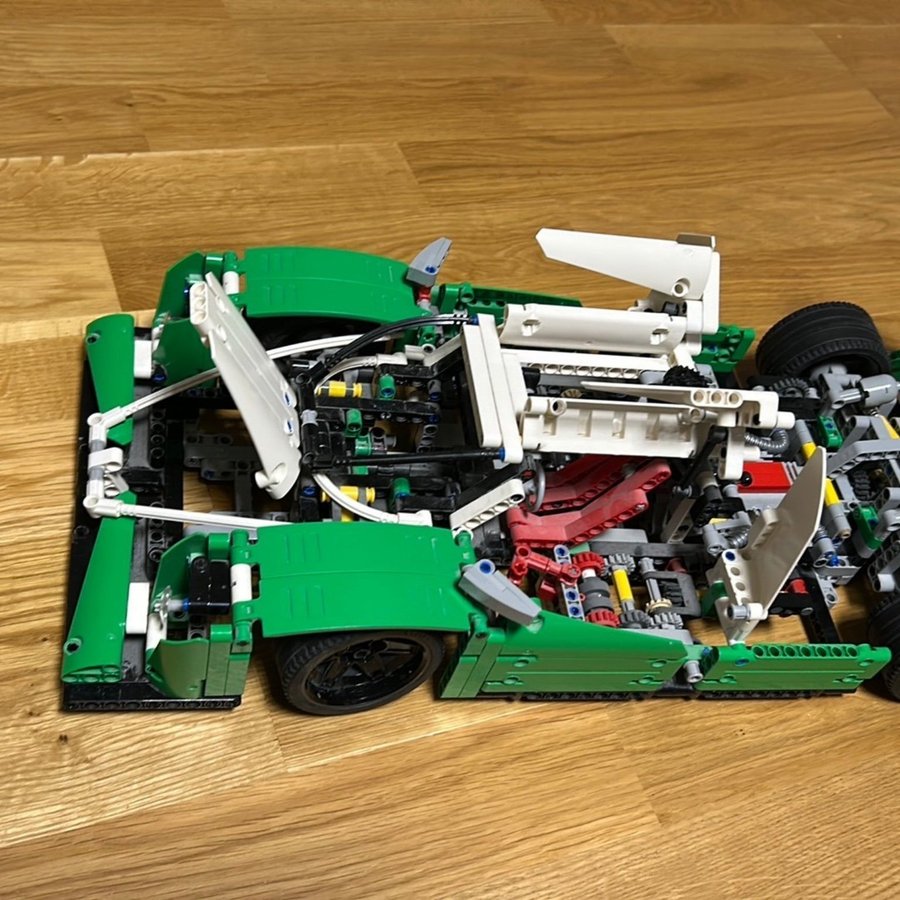 LEGO Technic 42039 - Supercar