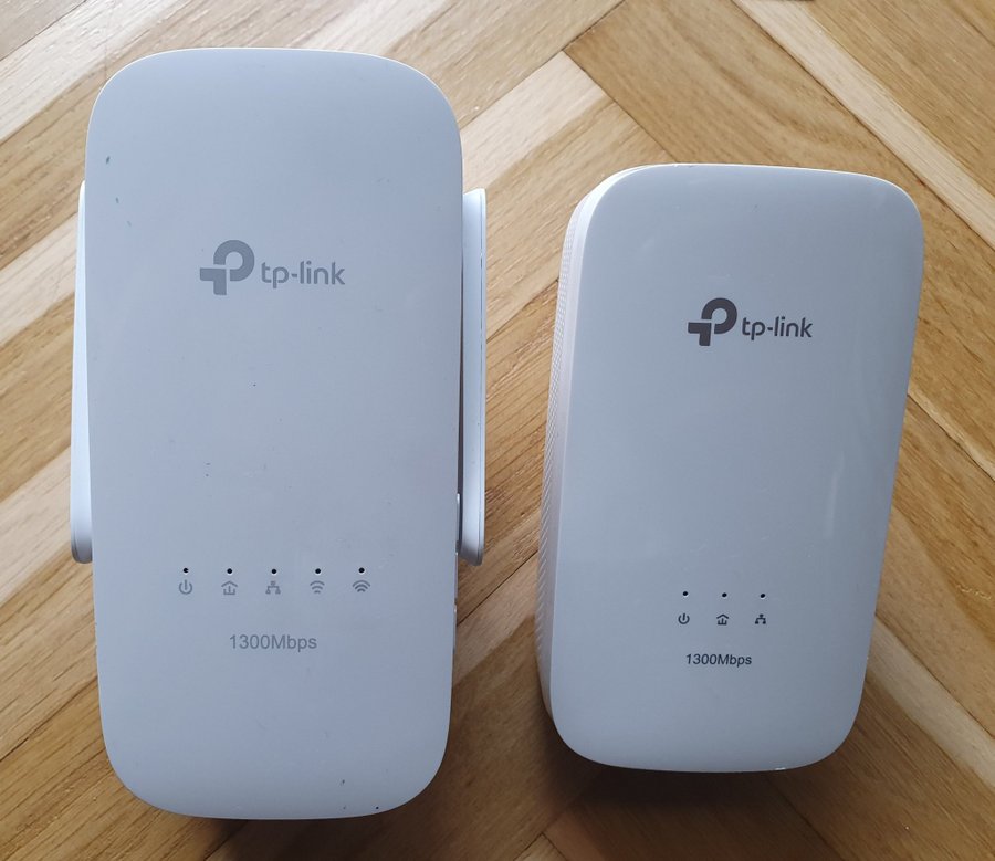 Tp-link Av1300 wifi extender med poweline adapter model TLPA8010 OCH TLWPA8630