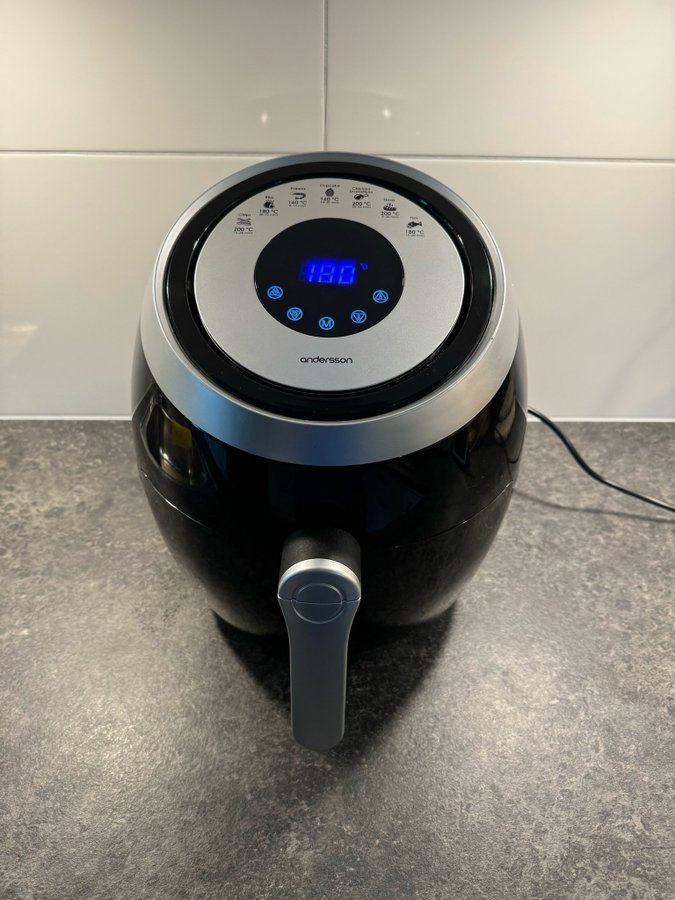 Airfryer ifrån ”Andersson” i fint skick 1500w