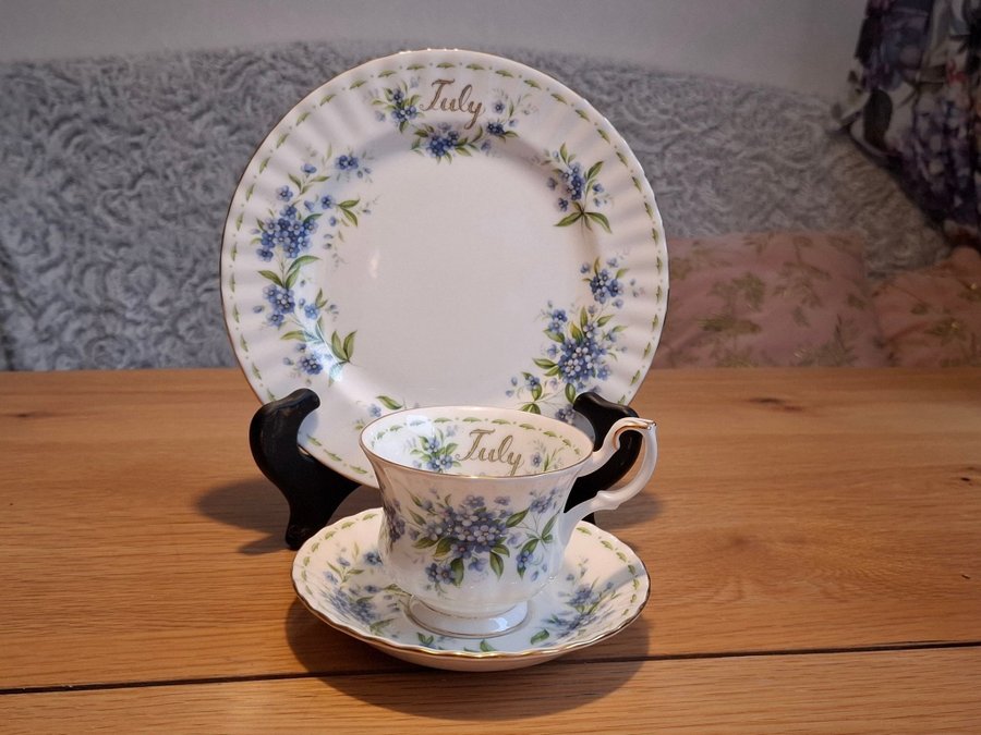 Royal Albert July trio