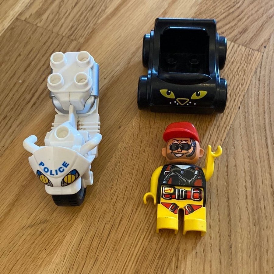 Lego Duplo figurer och fordon