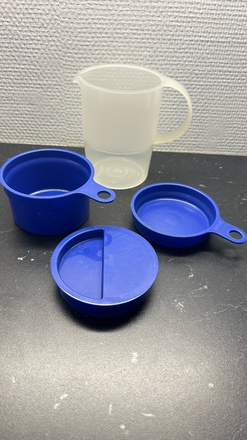 Tupperware Måttkanna med lock och mått