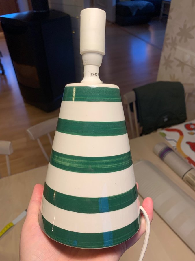 Design Ikea Vintage fin lampfot porslin grön och vit randig (Heja Hammarby :) )