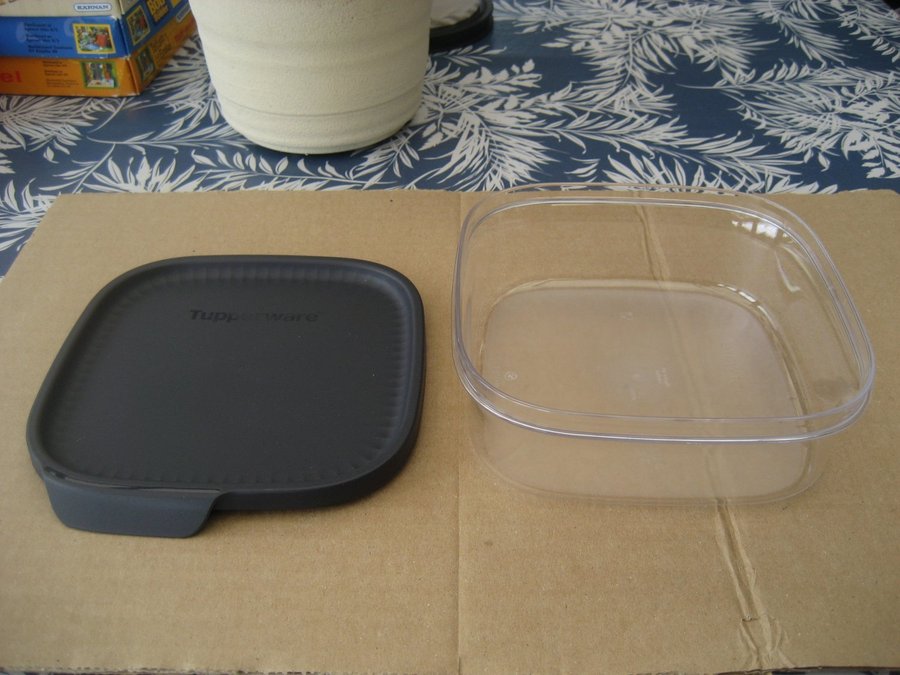 Tupperware - Ultra Clear (Kvadratisk) 825ml **Ny**