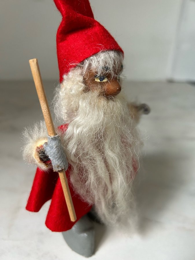 Söt äldre tomte.