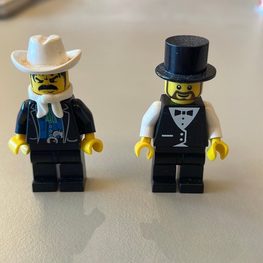 2 st LEGO minifigurer - Cowboy  Gentleman