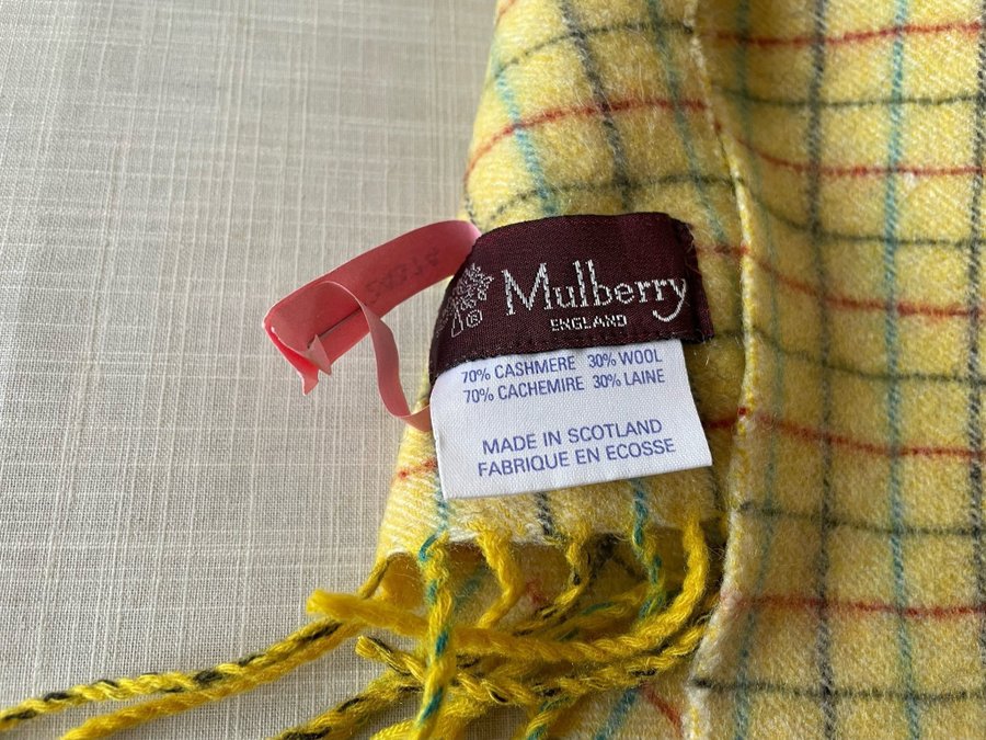 MULBERRY HALSDUK 70%CASHMERE 30% WOOL MADE IN ENGLAND