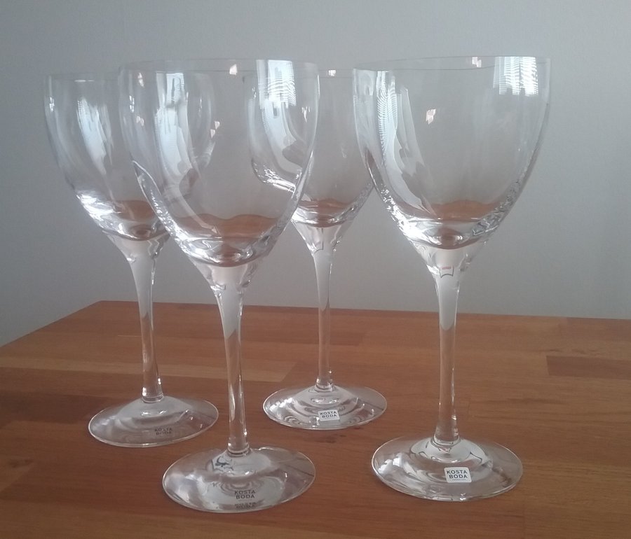 4 vinglas rödvinsglas Kosta boda Chateau 30 cl Bertil Vallien