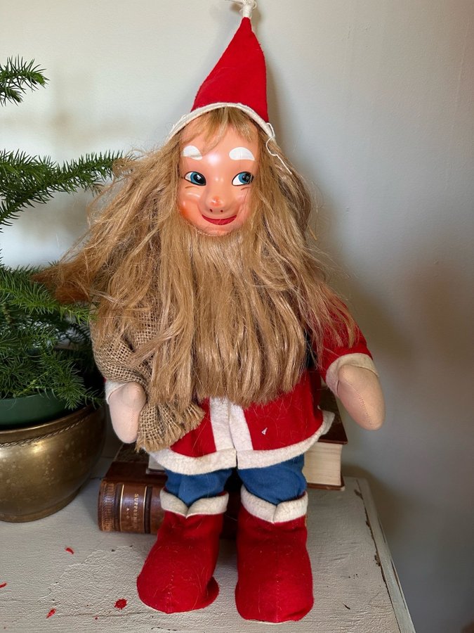 Gammal antik tomte / jultomte klädd vintage jul nostalgi