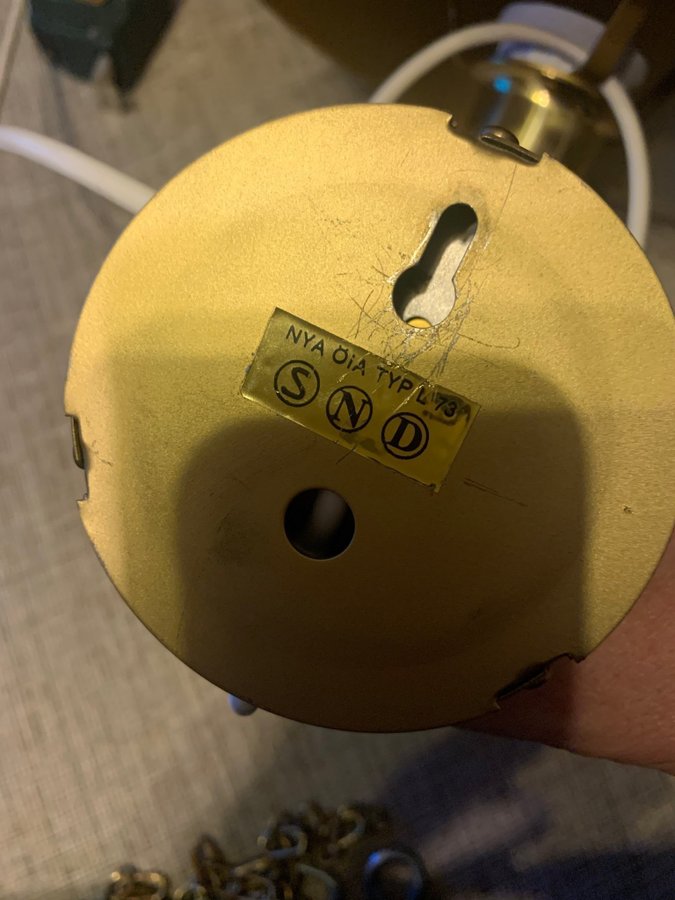 Nya Öja vägglampa typ 73 mässing