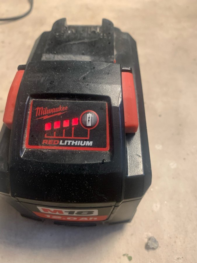 Milwaukee M18 12.0Ah batteri