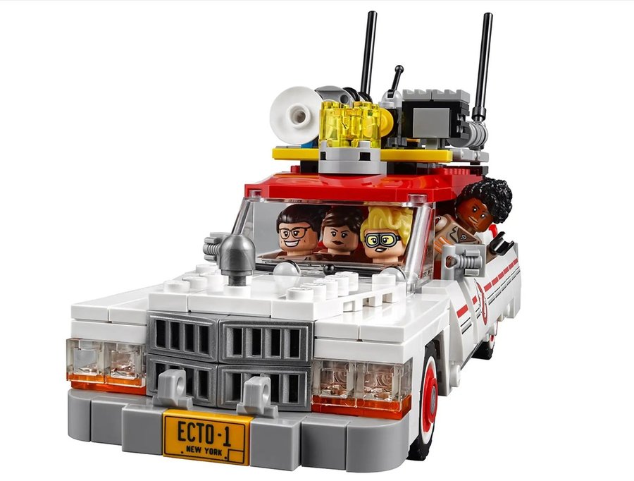 LEGO 75828 Vintage Ghostbusters Ecto-1  2