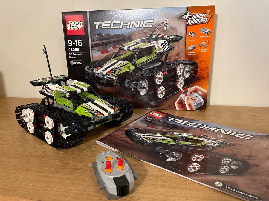 LEGO Technic 42065 RC Tracked Racer