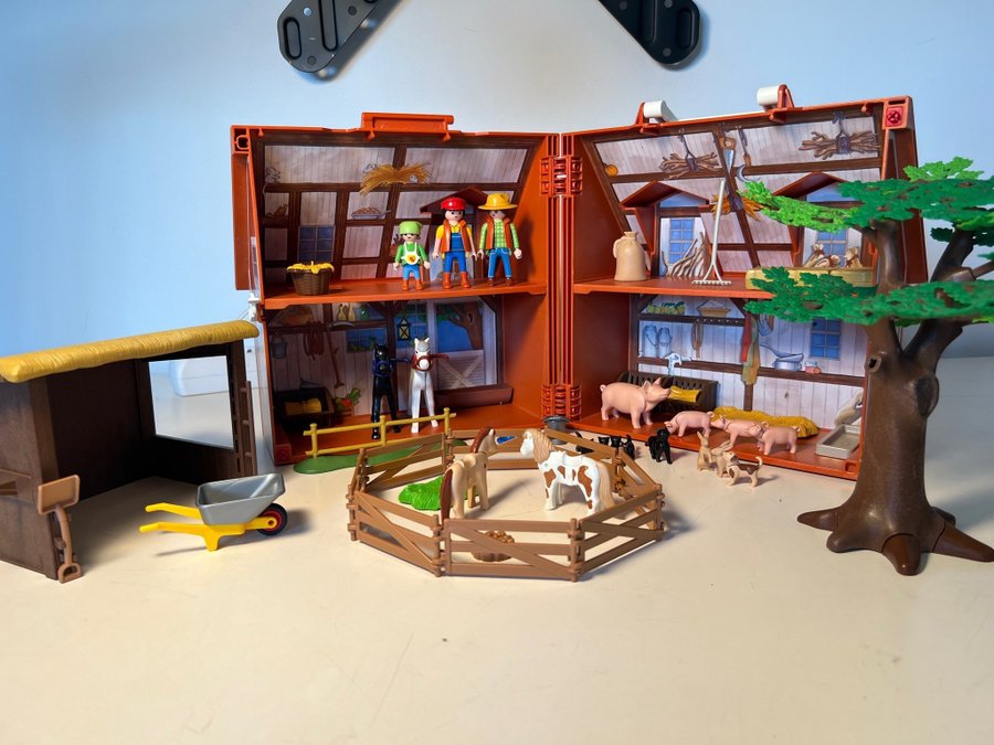 Playmobil Bondgård med Tillbehlr