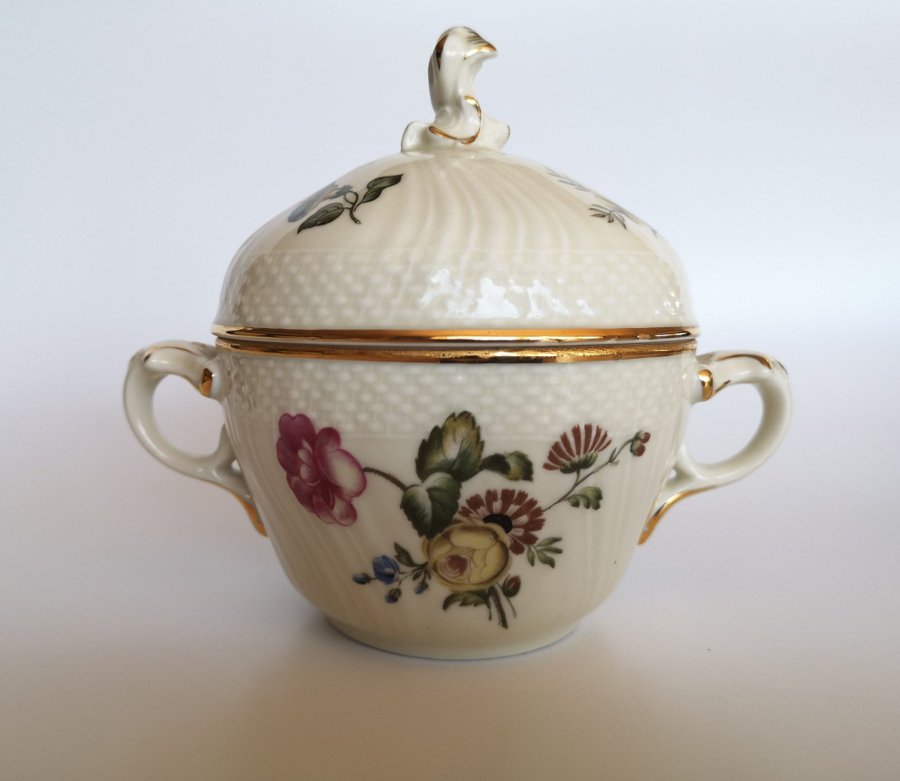 Royal copenhagen Frijsenborg sugar bowl